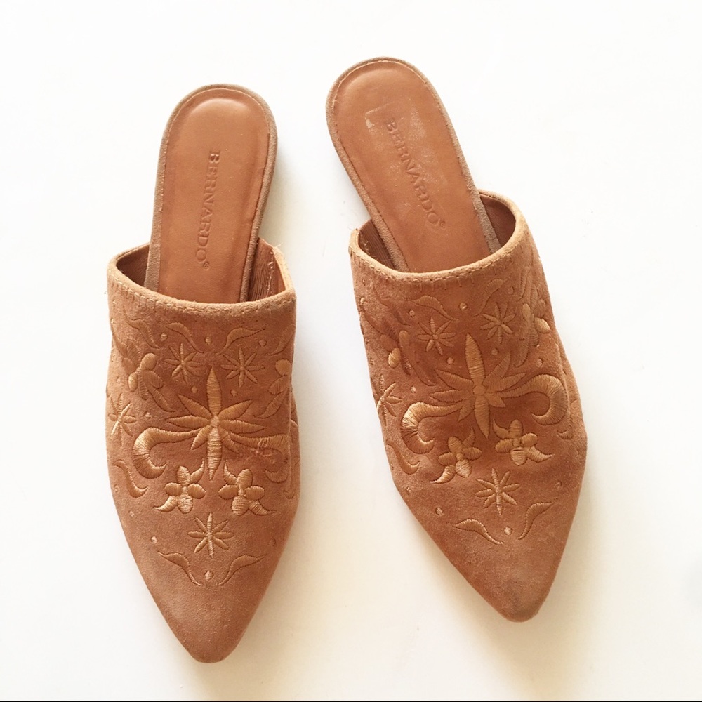Bernardo Tan pointed Embrioded mules size 8